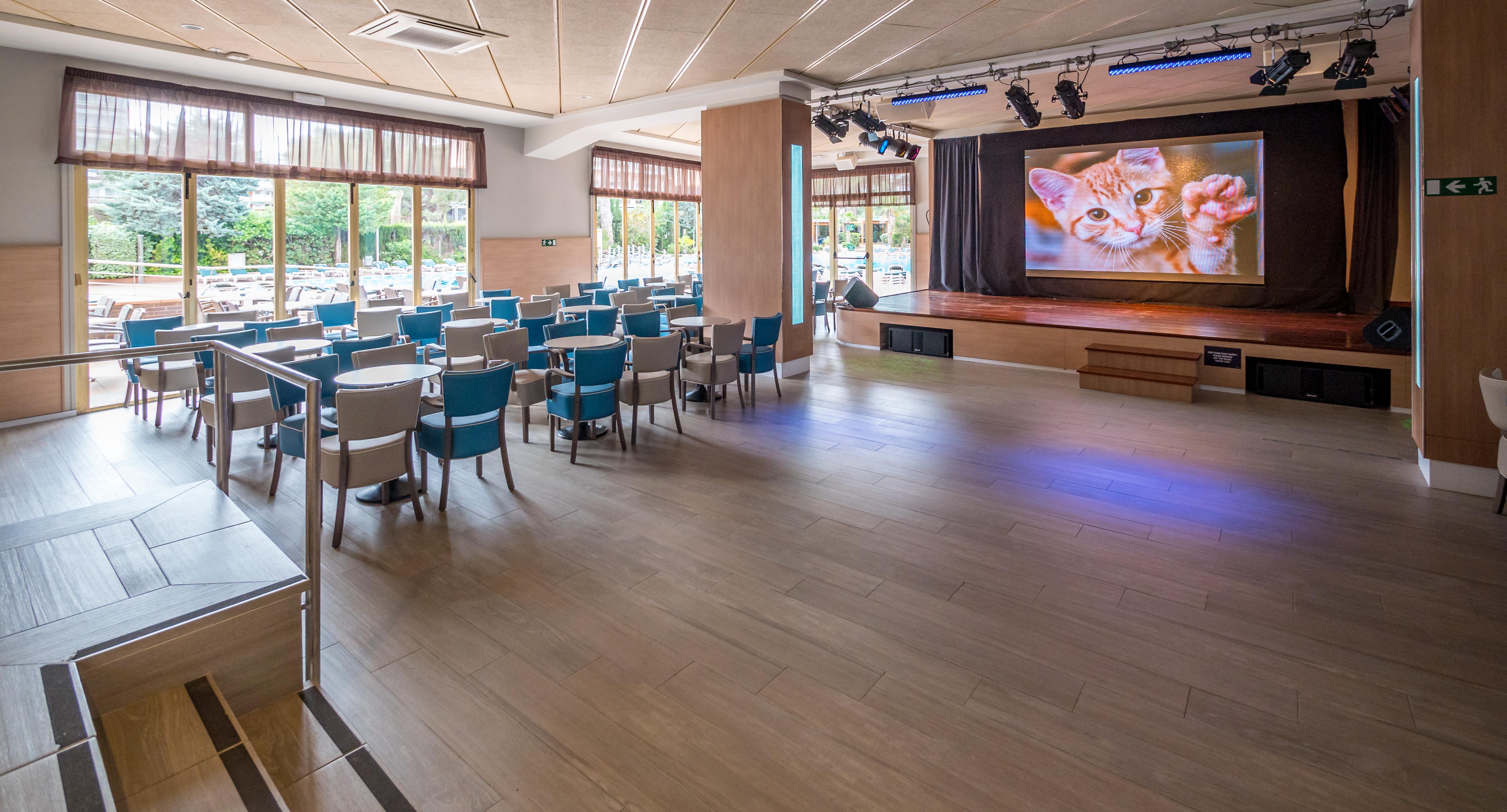 Golden Avenida Family Suites 4* サロウ エクステリア 写真