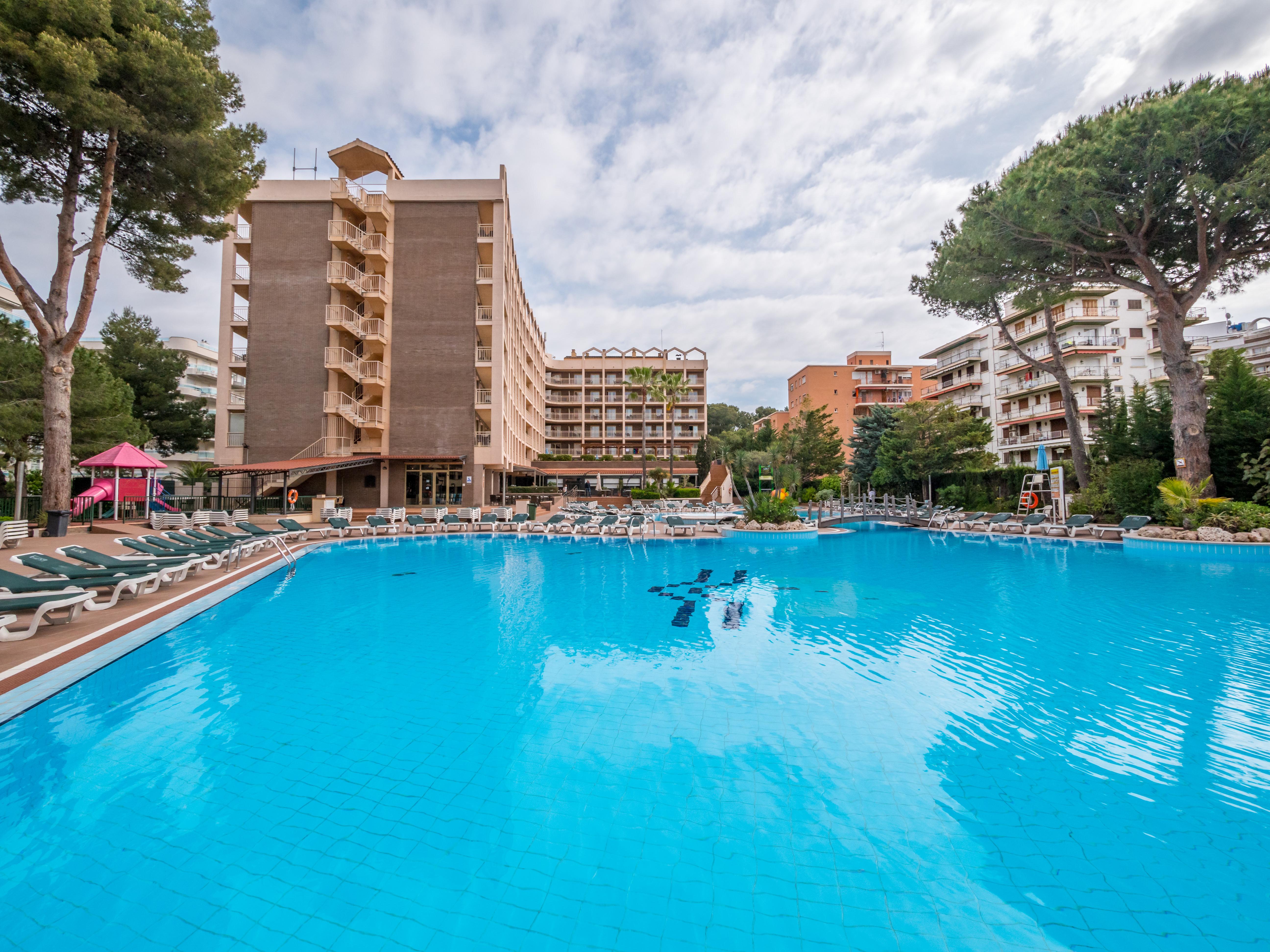 Golden Avenida Family Suites 4* サロウ エクステリア 写真