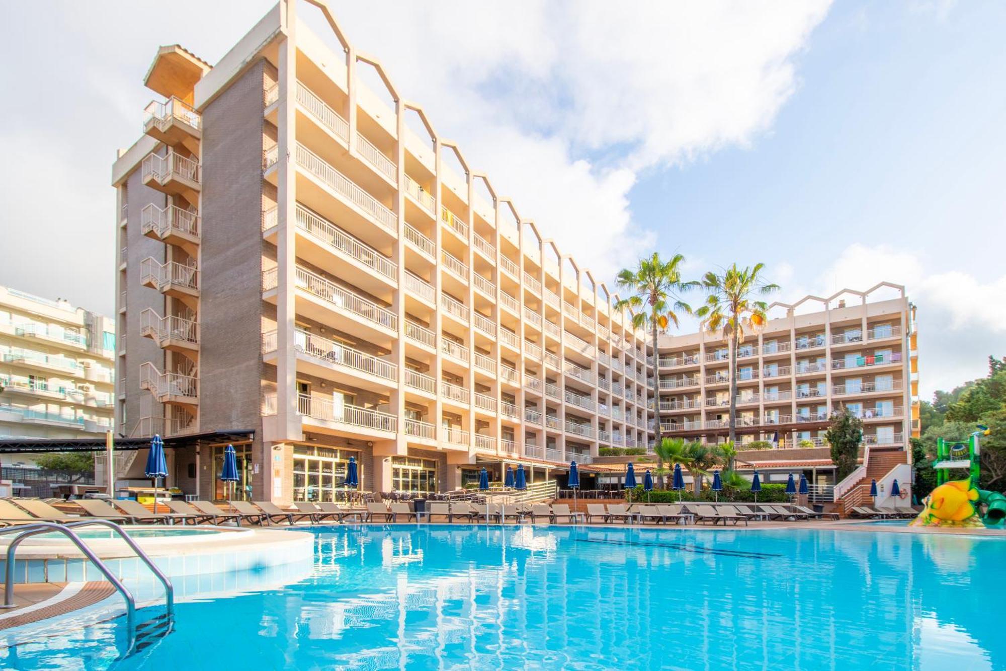 Golden Avenida Family Suites 4* サロウ エクステリア 写真