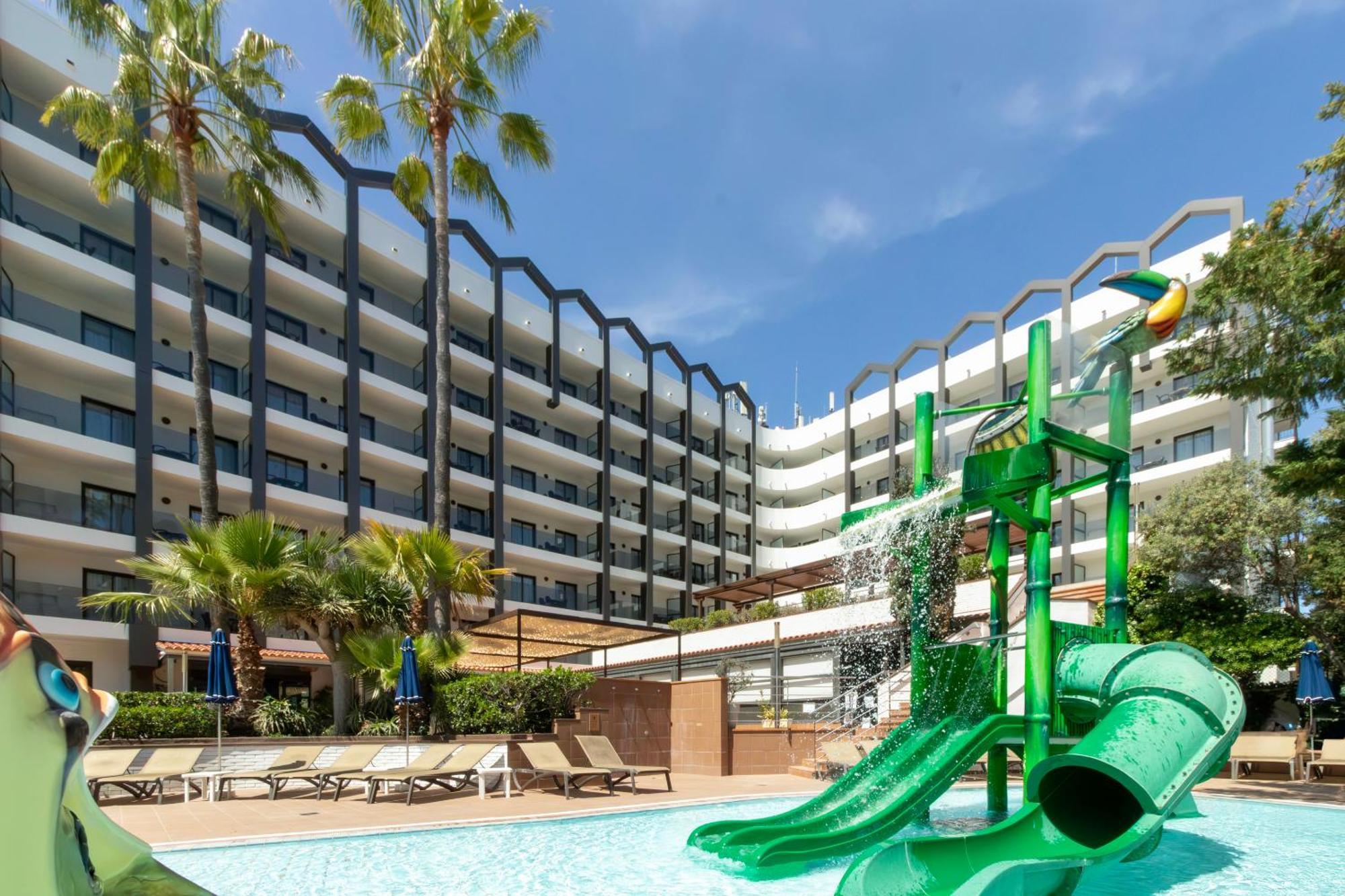 Golden Avenida Family Suites 4* サロウ エクステリア 写真